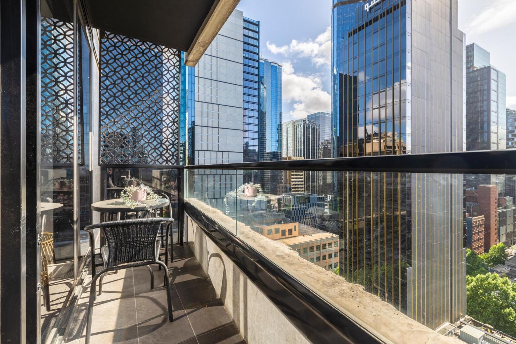 Riverview Suites By Edgetrip Melbourne Exterior photo