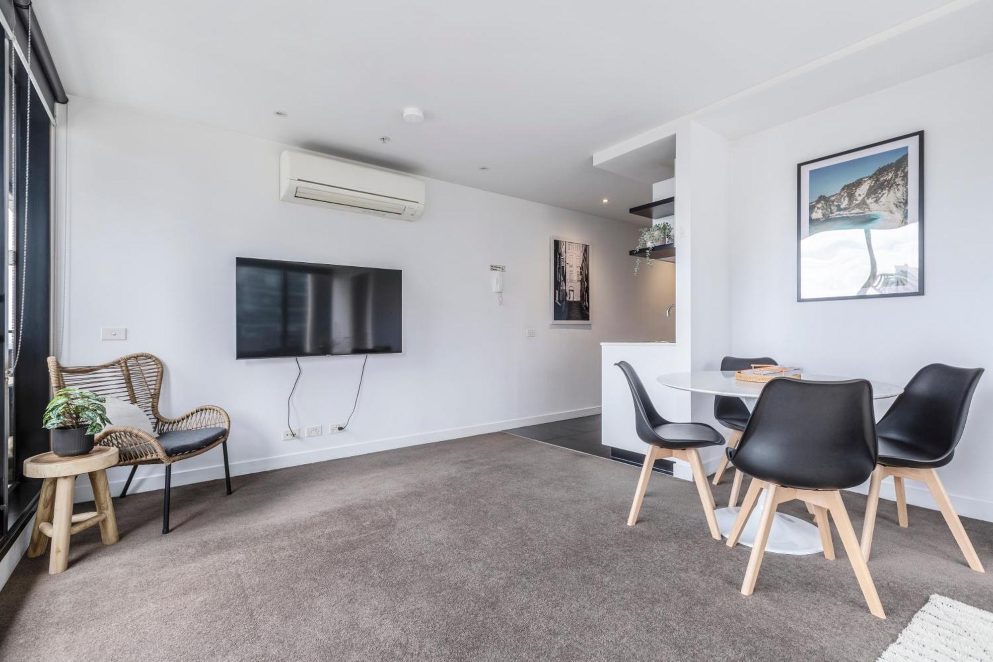Riverview Suites By Edgetrip Melbourne Exterior photo